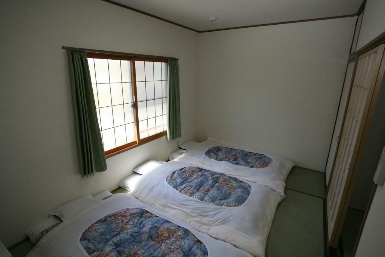 Bed and Breakfast Fujiyama Base Фудзиёсида Экстерьер фото